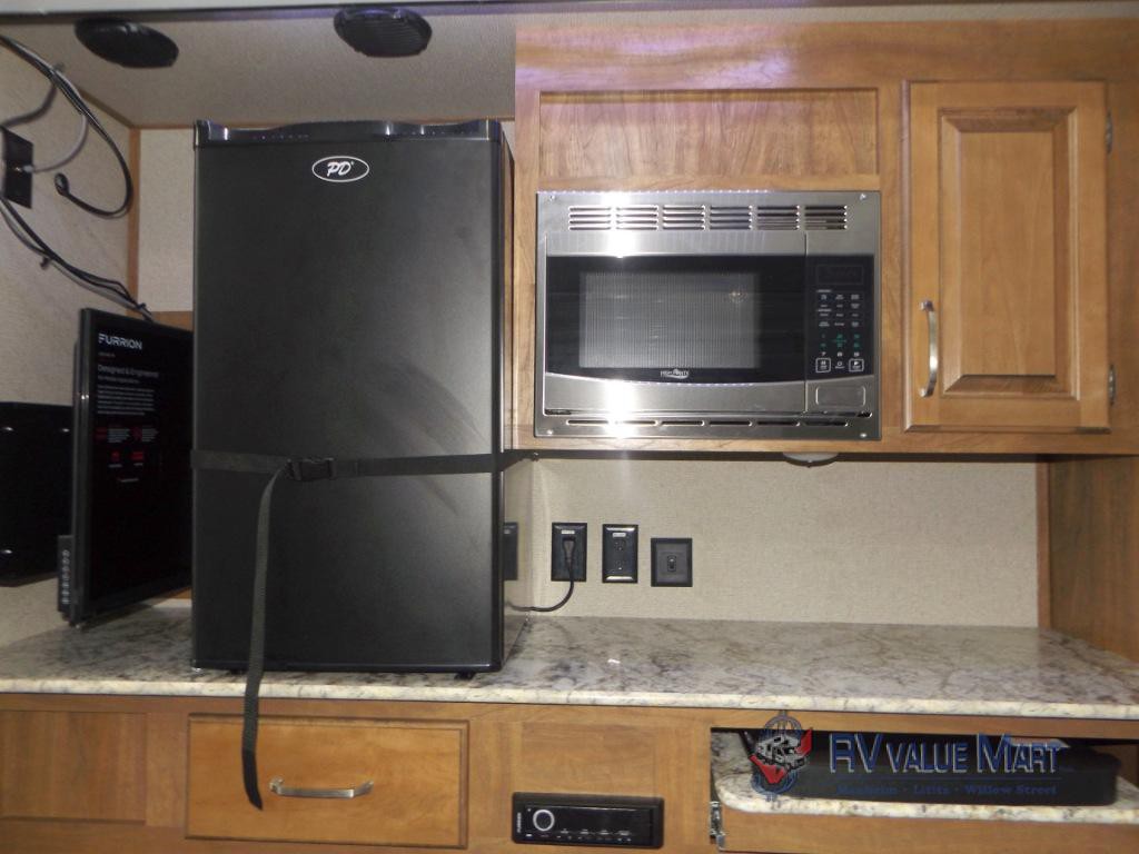 RV Value Mart Keystone Laredo Outdoor Kitchen